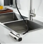 Смеситель для кухни с выдвижным изливом Shevanik S263L