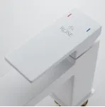 Смеситель для умывальника Rose R2801C