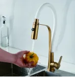 Смеситель для кухни с гибким изливом Shevanik S943G-1