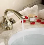 Смеситель для умывальника Rose R3001Q